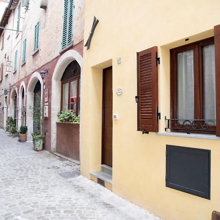 La Braveria Урбания Экстерьер фото